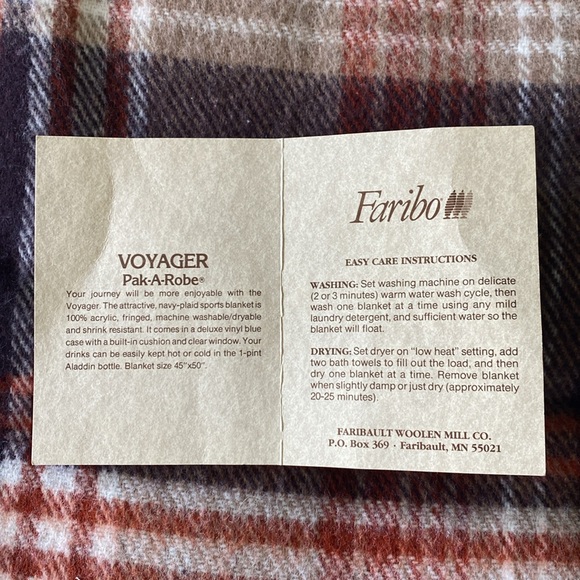 Vintage Faribo Pak-A-Robe Plaid Stadium Blanket w/ Fringe. Faribault, Minnesota - Picture 7 of 13